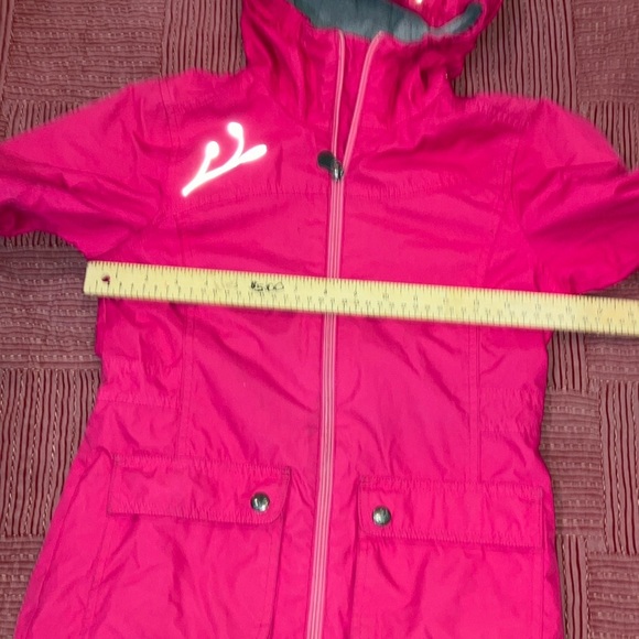 MEC girls pink fleece lined rainjacket with hood size 10 years - Picture 6 of 13